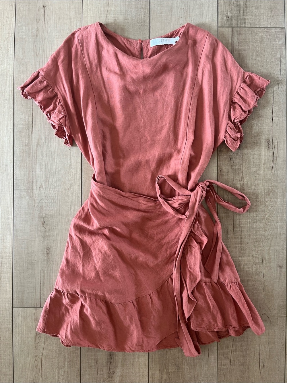 Astr Coral-Pink Linen Dress with Button Back